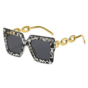 <span class=keywords><strong>Lunettes</strong></span> de soleil Hip Hop à maillons épais avec logo personnalisé, faible MOQ, monture carrée audacieuse, verres teintés, pour boutiques - Product Image 4