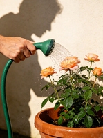 Granulés de PVC souple Polywaye à haute résistance thermique 70, matériau durable pour tuyaux d'irrigation de jardin, modèle pour conditions de travail difficiles