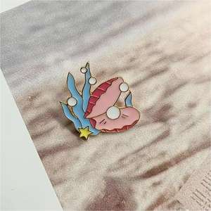 Emblema de peixe pequeno pérola para sacola de roupas, acessório de desenho animado, broche de ferro e liga de zinco, alfinetes de lapela para artesanato, metal - Product Image 4
