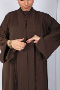Abaya Premium Nida con Frente Abierto, Adornos Hechos a Mano, Elegante y Modesta, Fabricante de Emiratos Árabes Unidos - Product Image 6