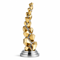 Trophée métallique Echelon, ailettes en cuivre brossé s'élancant vers des ailes montantes, trophée métallique personnalisé pour les sports