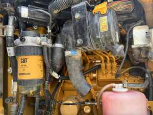 Mini-excavatrice sur chenilles Cat302 à bas prix avec moteur d'origine, pompe hydraulique MOOG de 2200 kg, modèle 2024, excellent état, provenance du Japon - Product Image 6