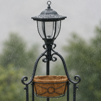 Support de Jardinière Solaire à 3 Niveaux avec Paniers en Fibre de Coco, Grand Cadre en Fer pour Décoration de Jardin, Patio et Cour Quotidienne