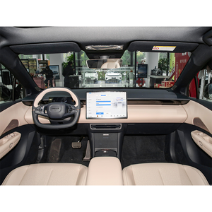 LYNK CO Z20 Sedán Eléctrico RWD de Largo Alcance (530 km), Automático, 2024, Usado, Certificado, de Lujo, con Techo Panorámico y ADAS - Product Image 5