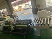 Maquinaria CNC Inteligente de Alta Eficiencia para el Procesamiento de Puertas, Máquina Integrada de Perforación y Fresado para Orificios de Cierres y Bisagras