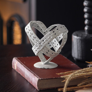 Adorno de hierro con forma de corazón estilo rústico francés, decoración de escritorio blanca envejecida, decoración para el hogar, dormitorio, decoración para el día de San Valentín - Product Image 2