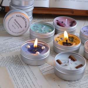 Candele di Lusso 100% Cera di Soia Naturale Fatte a Mano con Oli Essenziali e Fiori Secchi per Ringraziamento, Festa della Mamma, Natale, Diwali e Festività - Product Image 4