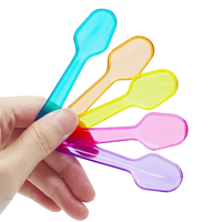 12000 pièces par carton, mini-cuillères jetables en plastique coloré de qualité alimentaire de 75 mm pour gelée, pouding, yaourt, crème glacée, dessert, gâteau, apéritif