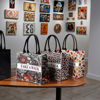 Sac fourre-tout en toile de coton de grande capacité Offre Spéciale paquet pour les femmes ruban de Logo imprimé en 3D élégant pour le shopping