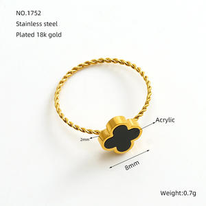 चार पत्ती के क्लोवर रिंग 18k टाइटेनियम स्टील महिलाओं के लिए फैशन तिरनिश मुक्त सोने की अंगूठी - Product Image 2