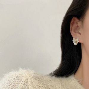 Fashion Korean Gold Plated Trendy Swan Imitation Pearl Rhinestone <b>Stud</b> <b>Earrings</b> Women's Delicate Statement Jewelry - Product Image 6