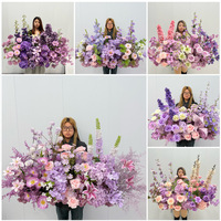 S511 Vente en gros de fleurs artificielles pour allée de mariage, arrangement floral violet en soie pour décoration de fête