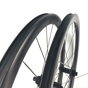 SOARROCS 1250g Roues de vélo de route en carbone 45mm Tubeless Ready 21 trous 36T Moyeu frein à disque Center Lock Rayons en carbone <span class=keywords><strong>Roue</strong></span> de gravier - Product Image 5