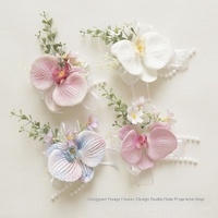25036 untuk Perlengkapan Bunga Pernikahan Lintas Negara, Phalaenopsis, Upacara Pembukaan, Boutonniere Tamu, dan Bunga Pergelangan Tangan