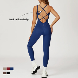 Set Yoga Fitness da <span class=keywords><strong>Donna</strong></span>: Reggiseno Sportivo e Pantaloncini Leggeri Traspiranti Elasticizzati in Quattro Direzioni, Servizio OEM con <span class=keywords><strong>Tuta</strong></span> da Yoga - Product Image 2