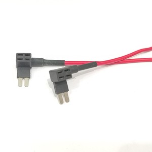 Petite taille vert Protection de l'environnement porte-fusible de voiture vente directe d'usine en plastique prendre des appareils électriques
