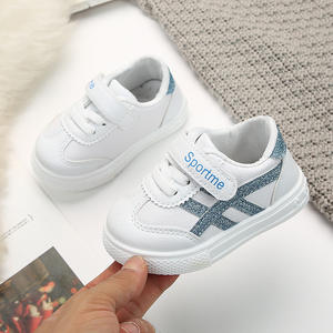 Scarpe sneakers casual traspiranti scarpe da scuola bianche per ragazzi e ragazze - Product Image 2