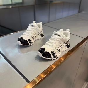 Chaussures de basketball respirantes <span class=keywords><strong>Travis</strong></span> Phantom Black Olive Reverse Mocha pour homme 2026, style espadrilles à lacets, pour sport d'hiver - Product Image 2