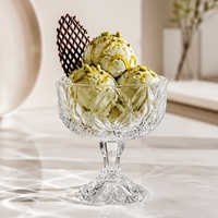 Verre à dessert à pied haut, populaire sur Internet, bol à sundae, gobelet de service pour yaourt, fruits et pouding, assiette à fruits en verre