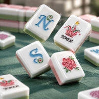 Jeu de Mahjong universel moderne de luxe en acrylique, tuiles de Mahjong gravées sur mesure, 4 joueurs, jeu de casino à domicile, coffret cadeau, vente en gros