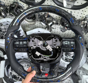 Volante de Cuero y Fibra de Carbono Personalizado para <span class=keywords><strong>Toyota</strong></span> <span class=keywords><strong>Land</strong></span> <span class=keywords><strong>Cruiser</strong></span> LC79 LC76 LC70 LC300 Camry Corolla Yaris, Accesorios para Auto - Product Image 5