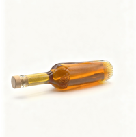 Bouteille à liqueur élégante en verre transparent gaufré avec bouchon en liège 550ml/700ml/750ml pour whisky, brandy et spiritueux haut de gamme