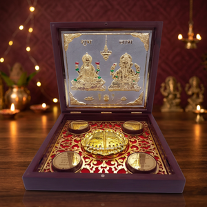 Par de Huellas de Laxmi Ganesh en Acero Inoxidable Hechas a Mano, Acabado Dorado, Decoración Ecológica para Pooja, Diwali, Bodas, Eventos Festivos - Product Image 1
