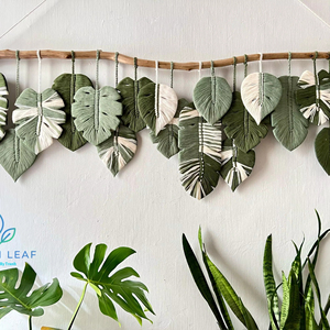 Bohemian Monstera Hanging Rame Art Tapices Pinturas de pared grandes para Bar Mitzvah y ocasiones de Bautismo - Product Image 1