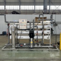 Station de traitement d'eau par osmose inverse (RO) 5000L/H avec PLC pour la purification de l'eau saumâtre et l'irrigation agricole