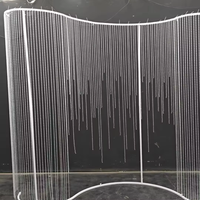 Arche de mariage en métal longue, en forme de S, avec décoration réaliste en cristal argenté pour toile de fond de mariage en extérieur