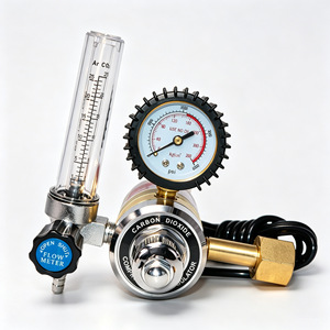 Régulateur de dioxyde de carbone avec débitmètre et manomètre pour utilisation avec gaz comprimé - Product Image 2
