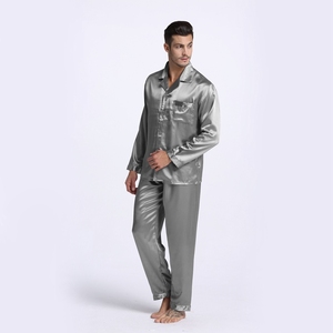 <span class=keywords><strong>Pyjama</strong></span> <span class=keywords><strong>en</strong></span> <span class=keywords><strong>soie</strong></span> démêlante pour hommes, vêtements de nuit Sexy, Style moderne, Satin doux et confortable, bonne qualité/ODM - Product Image 4