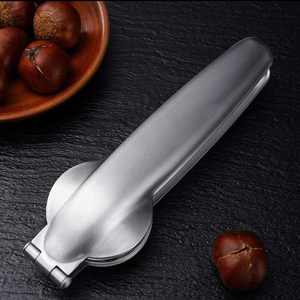 Productos más vendidos 2025 utensilios de cocina <span class=keywords><strong>Gadgets</strong></span> 304 Cascanueces de acero inoxidable para nueces Hand Cracker Clip de castañas - Product Image 5