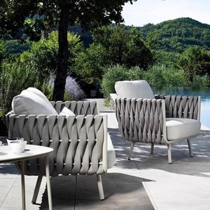 Meilleures ventes : Ensemble <span class=keywords><strong>de</strong></span> canapés <span class=keywords><strong>de</strong></span> conversation en rotin <span class=keywords><strong>tressé</strong></span> moderne pour mobilier <span class=keywords><strong>de</strong></span> patio, idéal pour les zones <span class=keywords><strong>de</strong></span> détente extérieures des complexes hôteliers - Product Image 3