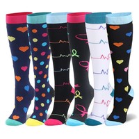 Haute qualité fantaisie 20-30 Mmhg Logo privé livraison directe Sport évacuation de l'humidité course infirmière Polyamide unisexe chaussettes de Compression