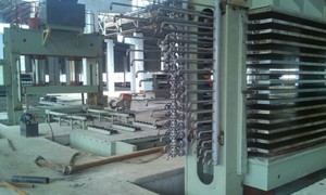 Bsy ไฮดรอลิกดร้อนสำหรับการทำไม้อัด - Product Image 3