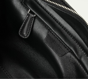 Sac à bandoulière minimaliste en cuir de mouton véritable, forme cadre, écologique, imperméable, fermeture ouverte, sac à main noir pour femme, usage quotidien - Product Image 5