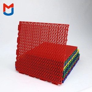 Azulejos de suelo entrelazados de plástico PP de diseño moderno para suelo exterior de tenis de baloncesto-antideslizante para talleres - Product Image 2