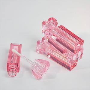 Capuchon en forme de coeur 3ml <span class=keywords><strong>Rectangle</strong></span> rose en plastique emballage de brosse personnalisé pour conteneur de crème d'huile à lèvres Tubes de brillant à lèvres rose - Product Image 1