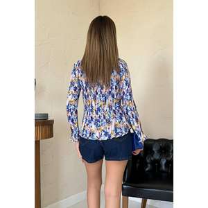 Chemisier en mousseline plissé à imprimé floral Lila pour femme, coupe décontractée, ajustement élastique, manches longues - Product Image 1