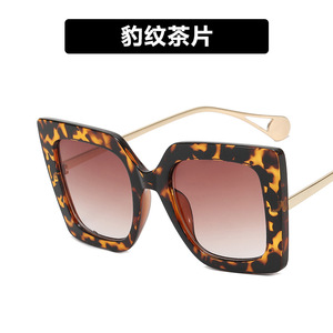 <span class=keywords><strong>2022</strong></span> nueva moda <span class=keywords><strong>mujer</strong></span> cuadrado Anti-Luz Azul <span class=keywords><strong>gafas</strong></span> venta al por mayor moda marco óptico marco grande Material <span class=keywords><strong>de</strong></span> PC - Product Image 6