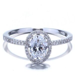 Bague de fiançailles en argent sterling 925 avec pierres de moissanite naturelles, coupe ovale classique, style élégant en argent - Product Image 1