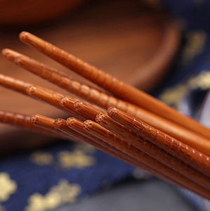 2025 <span class=keywords><strong>palillos</strong></span> <span class=keywords><strong>de</strong></span> aperitivos <span class=keywords><strong>de</strong></span> <span class=keywords><strong>entrenamiento</strong></span> para adultos <span class=keywords><strong>de</strong></span> bambú <span class=keywords><strong>de</strong></span> lujo reutilizables personalizados para <span class=keywords><strong>palillos</strong></span> coreanos <span class=keywords><strong>de</strong></span> Sushi <span class=keywords><strong>de</strong></span> pelo chino - Product Image 6