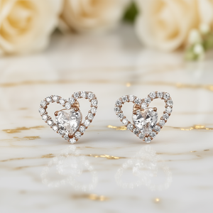 Orecchini a cuore in oro rosa con intarsi di cristalli per donna, da indossare tutti i giorni - Product Image 2