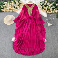 Robe longue décontractée pour femme, style bohème, en dentelle, col en V, avec franges, ceinture à nouer, idéale pour les vacances à la plage ou le quotidien