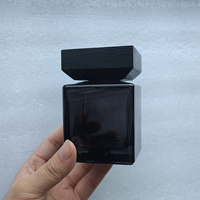 Diffuseur bouteille en verre avec bâtonnets parfum luxe noir bouteilles diffuseur en verre