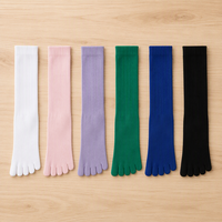 Chaussettes cinq doigts colorées pour enfants, en coton peigné 32S, anti-boulochage, avec Lycra extensible doux, tricot intégré sans couture