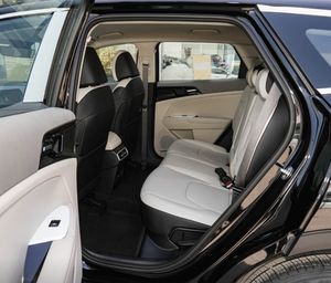 2024 2023 <span class=keywords><strong>KIA</strong></span> <span class=keywords><strong>Sportage</strong></span> K5 EV voiture électrique exalté SUV hybride à grande vitesse <span class=keywords><strong>22</strong></span> passagers nouvelle énergie véhicule en gros - Product Image 3