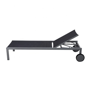 Chaise longue de <span class=keywords><strong>jardin</strong></span> moderne de <span class=keywords><strong>luxe</strong></span> noire, mobilier d'extérieur pour piscine et plage, chaise longue en aluminium avec roulettes - Product Image 3