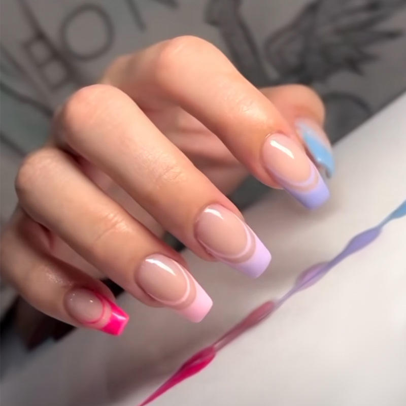 BZ1373 Colorful Crescent Moon